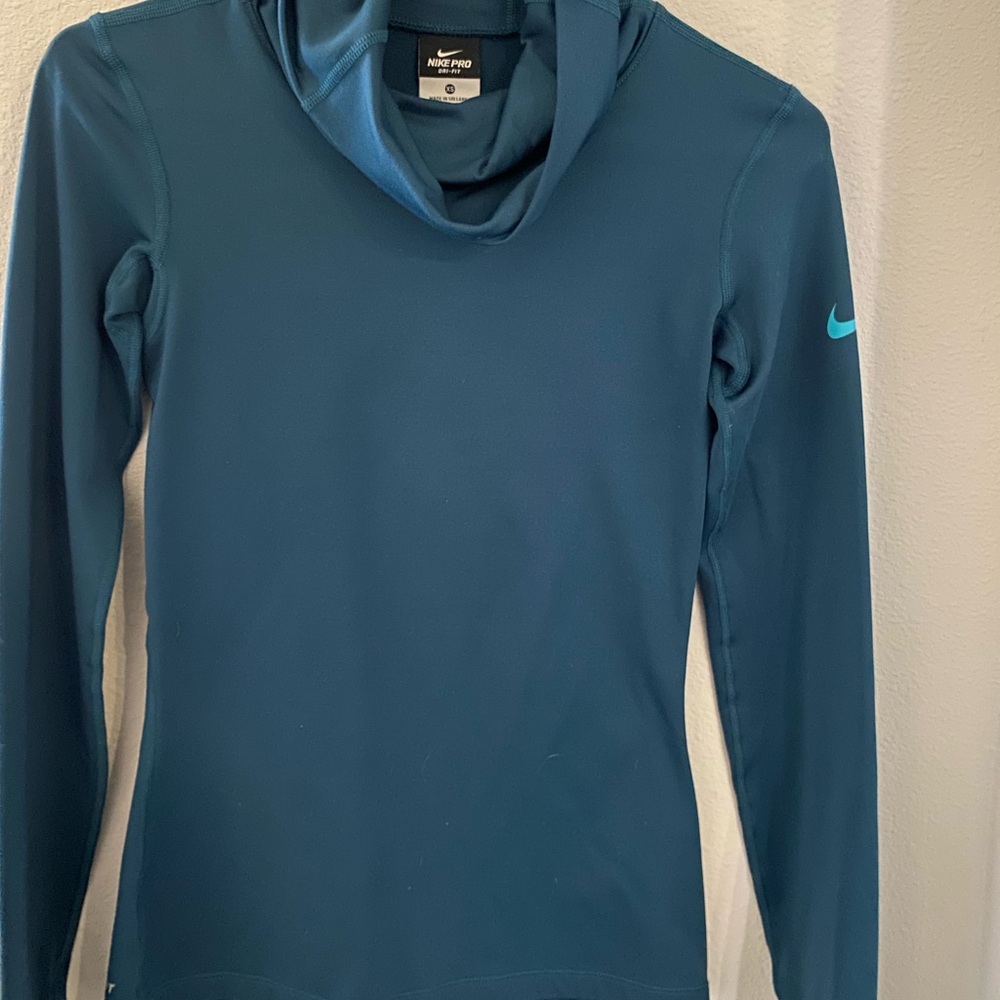 Nike Long Sleeve Top